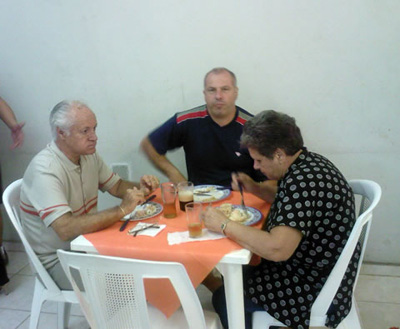 Waldemar e esposa junto com Henrique